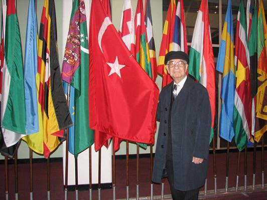 turkish_flag_bm_un_behzat_baris_turkishjournal