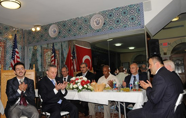 ny_senatoru_adams_fatih_cami