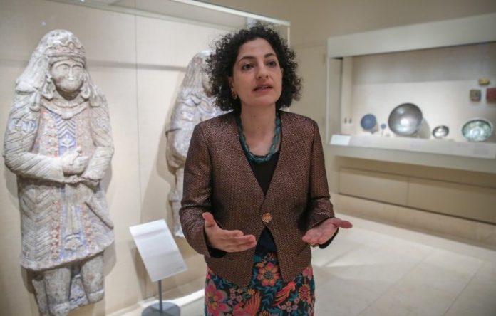 deniz_bayazit_met_curator_selcuklu