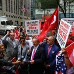 Protest_for_NBC_for_its_lie_newyork_rockefeller