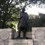 nyc_anit_irkci_heykel