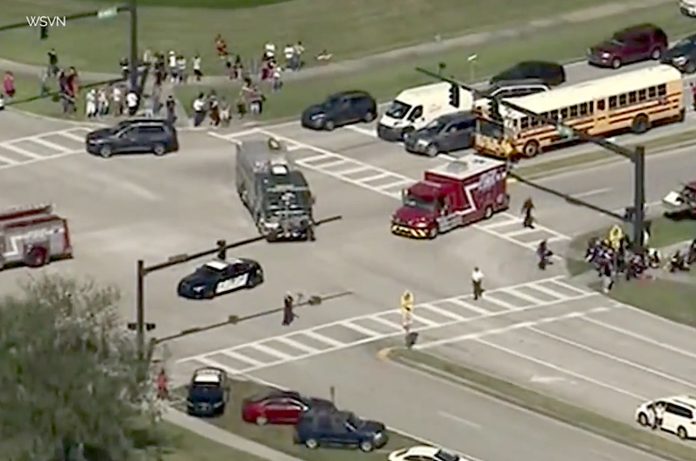 abd_florida_okul_saldiri