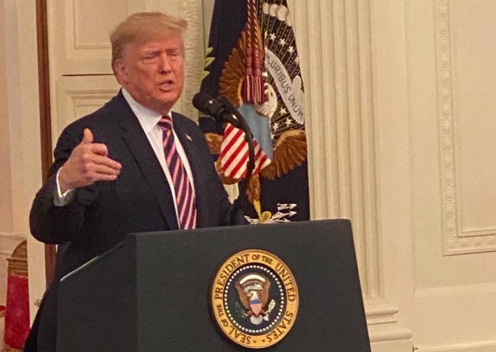 trump_beyazsaray_azil