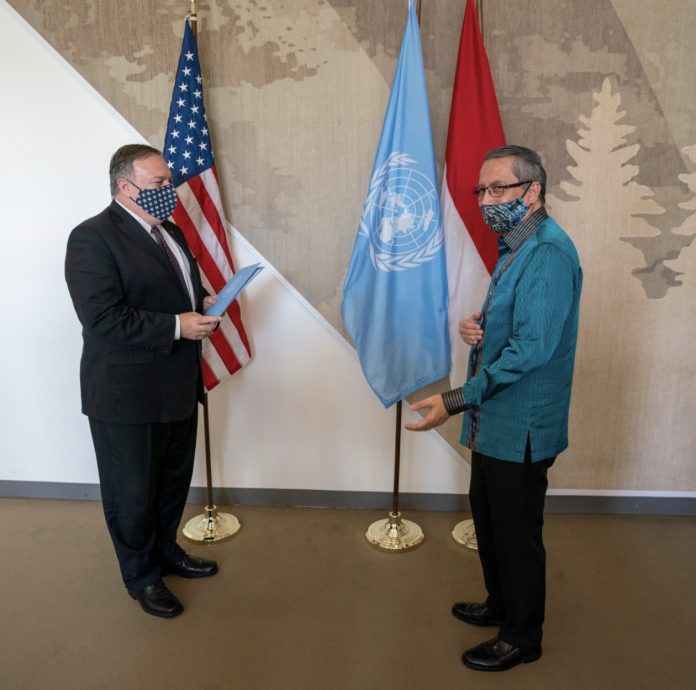 ABD_Endonezya_Dian_Triansyah_Djani_Secretary_Pompeo