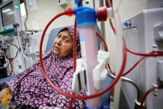 AA-20240526-34686875-34686861-GAZZE_SERIDINDE_SAGLIK_SISTEMININ_COKMESI_SEBEBIYLE_HASTALAR_OLUM_TEHLIKESIYLE_KARSI_KARSIYA