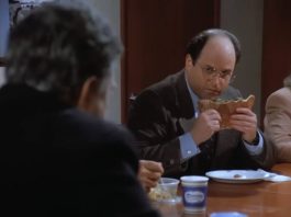 George Costanza Returns to Yankee Stadium — With a Calzone
